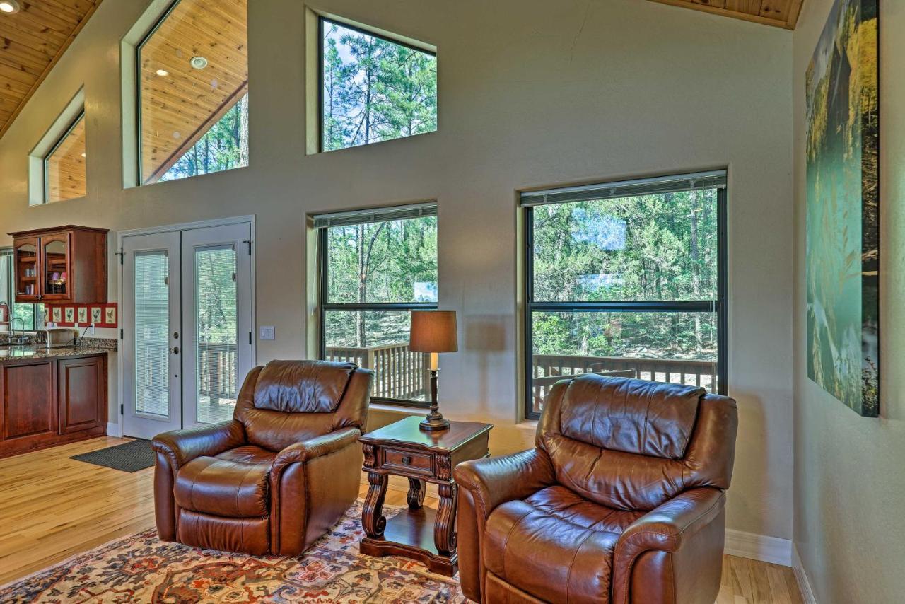 Serene Lakeside Cabin With Decks And Edler Lake Views! 파인톱-호변 외부 사진