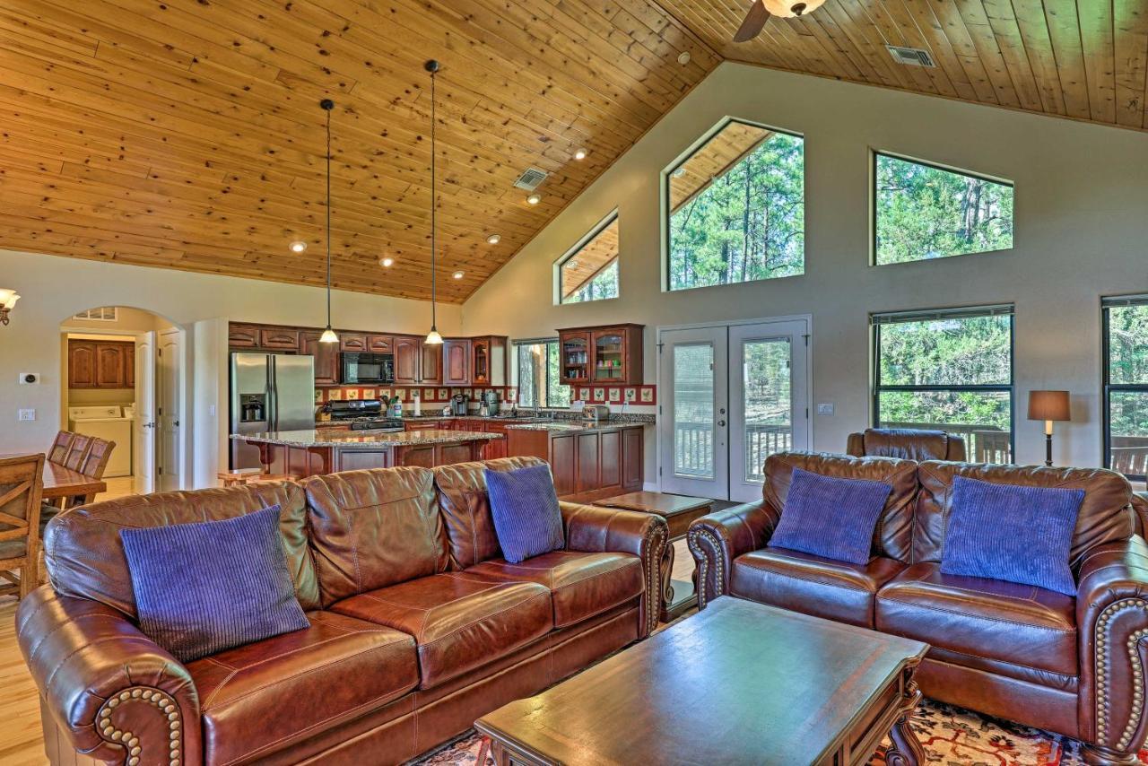 Serene Lakeside Cabin With Decks And Edler Lake Views! 파인톱-호변 외부 사진