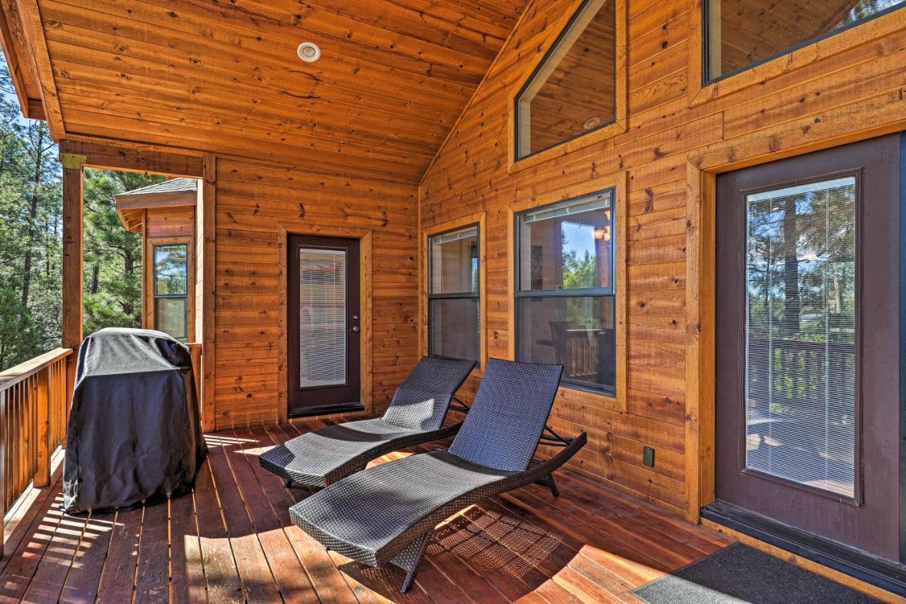 Serene Lakeside Cabin With Decks And Edler Lake Views! 파인톱-호변 외부 사진