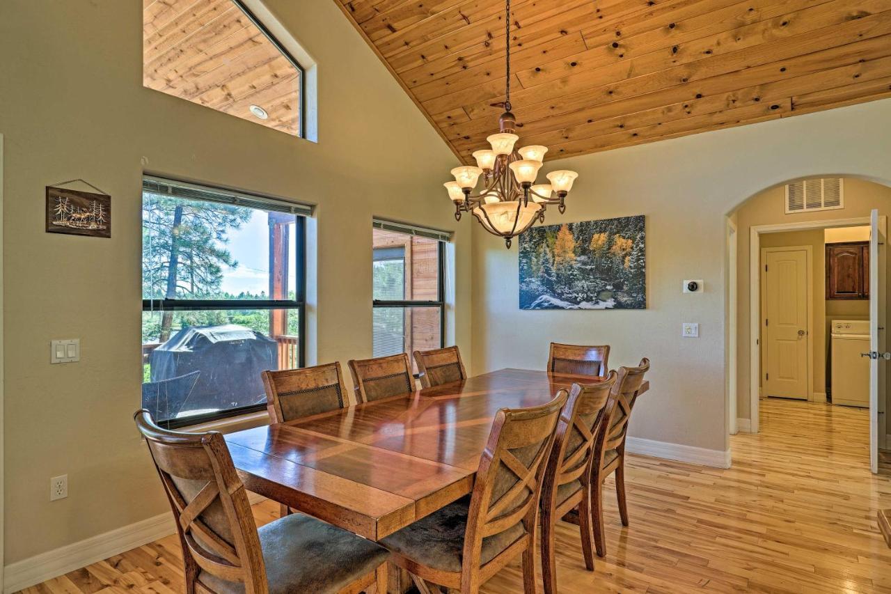 Serene Lakeside Cabin With Decks And Edler Lake Views! 파인톱-호변 외부 사진